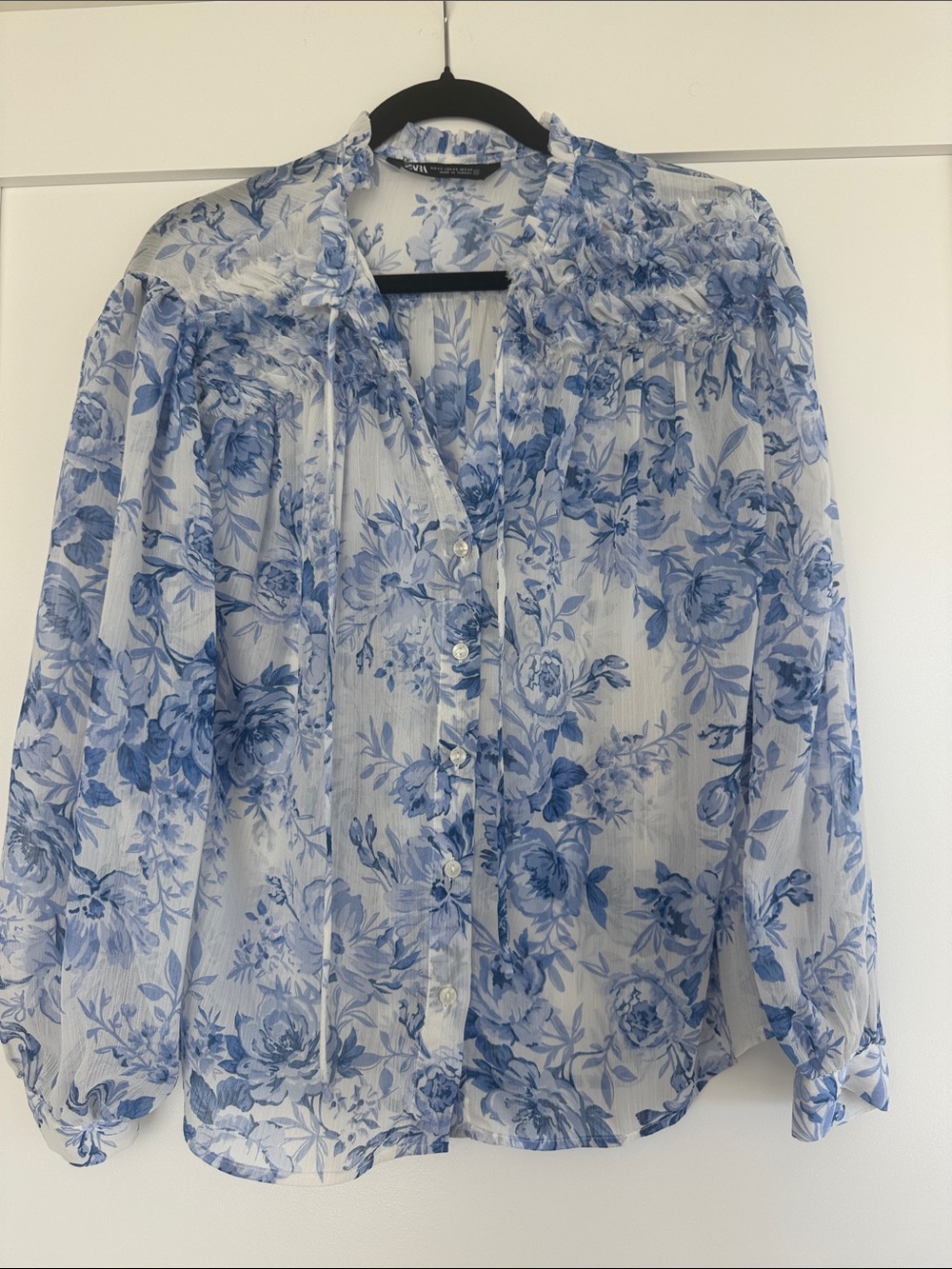 Zara Blue and White Floral Button-Down Blouse